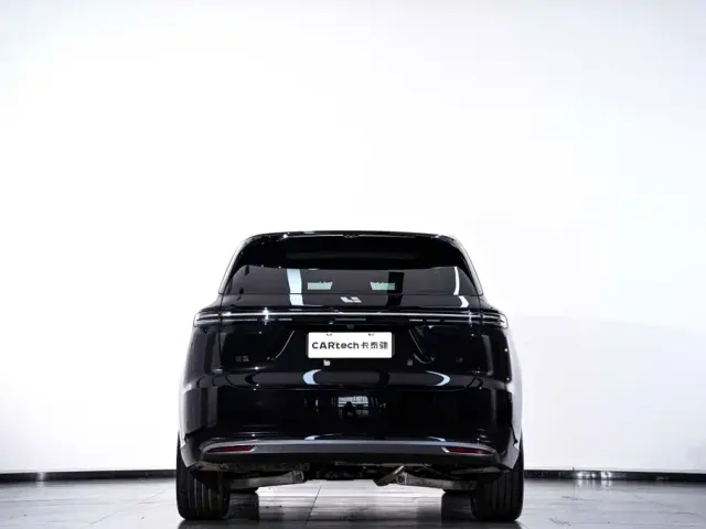 Li Auto L6 — Фото автомобиля 7