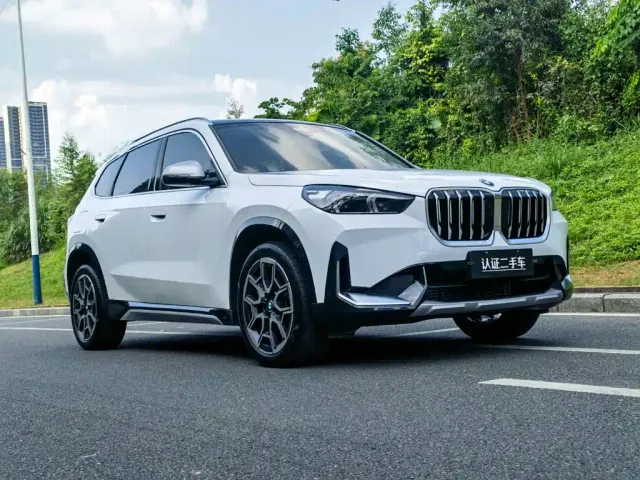 BMW BMW X1 2023 sDrive25Li X Design Package — Фото автомобиля 3