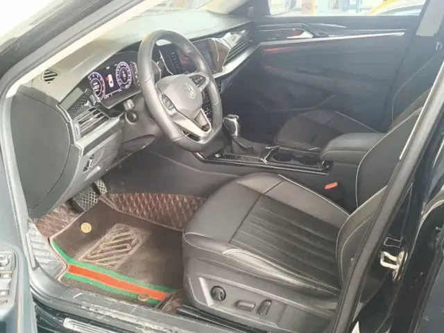 Volkswagen Passat — Фото автомобиля 14