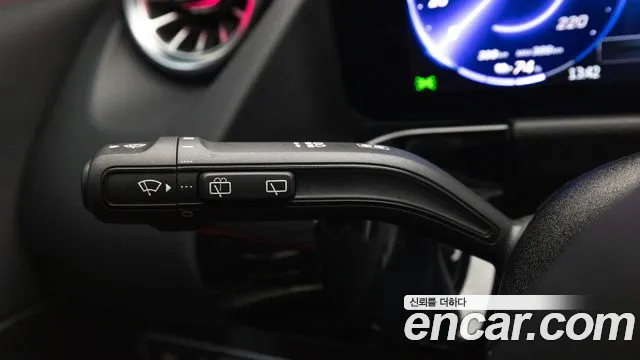 Mercedes-Benz EQA — Фото автомобиля 16