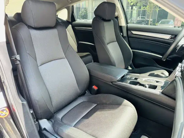 Honda Accord — Фото автомобиля 7