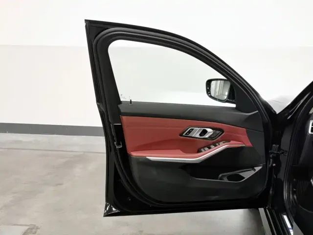 BMW 3 Series — Фото автомобиля 8