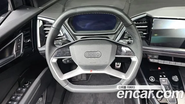 Audi Q4 e-tron F4 — Фото автомобиля 19