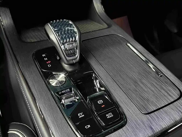 GAC Trumpchi GS8 — Фото автомобиля 22