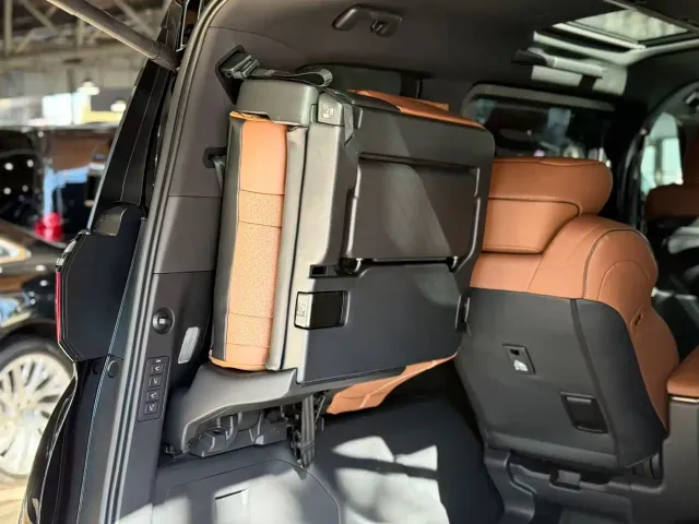 Toyota Alphard — Фото автомобиля 23