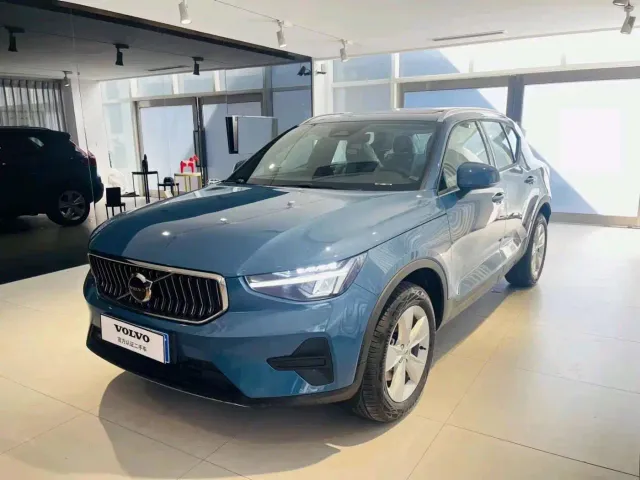 Фотография автомобиля — Volvo XC40