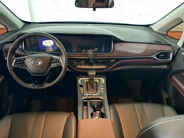 GAC Trumpchi M6 — Фото автомобиля 8