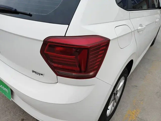 Volkswagen Polo — Фото автомобиля 7