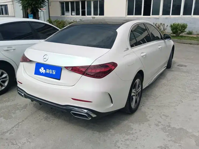 Mercedes-Benz C-Class — Фото автомобиля 3