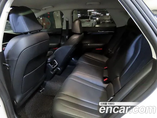 Hyundai Grandeur GN7 — Фото автомобиля 7