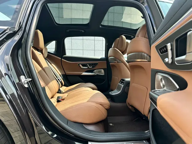 Mercedes-Benz E-Class — Фото автомобиля 13