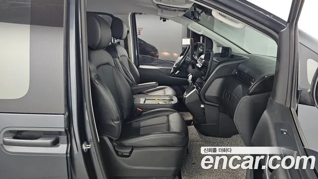 Hyundai Staria — Фото автомобиля 16