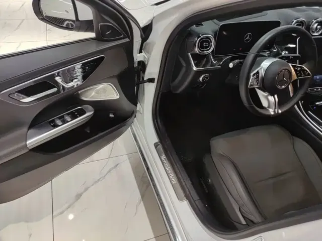 Mercedes-Benz C-Class — Фото автомобиля 15