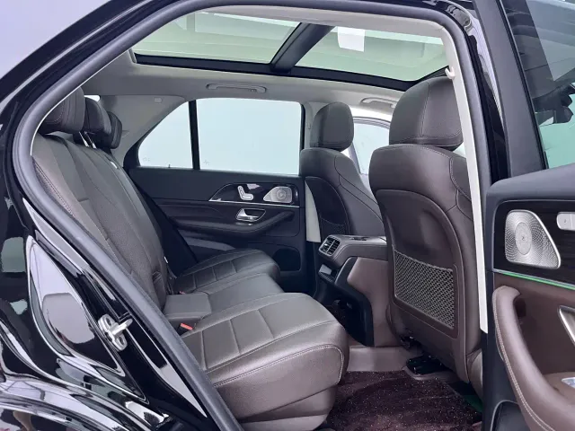 Mercedes-Benz GLE-Class — Фото автомобиля 14