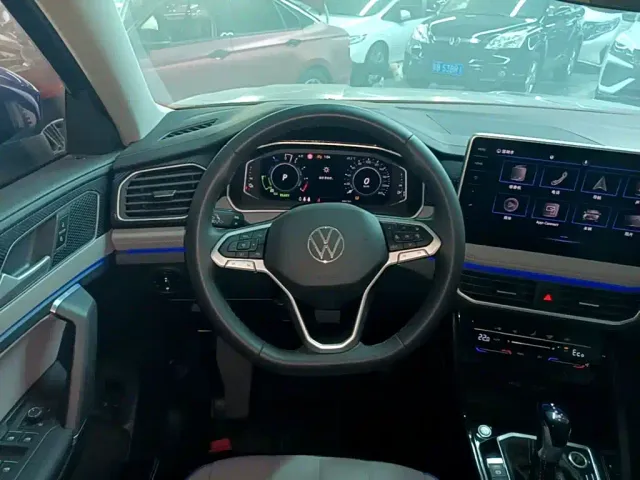 Volkswagen Tayron GTE Plug-in Hybrid — Фото автомобиля 10
