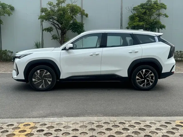 Geely Boyue L — Фото автомобиля 13