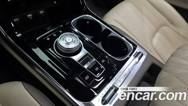 Kia Canival Carnival 4 поколение Дизель 9 мест Signature — Фото автомобиля 9