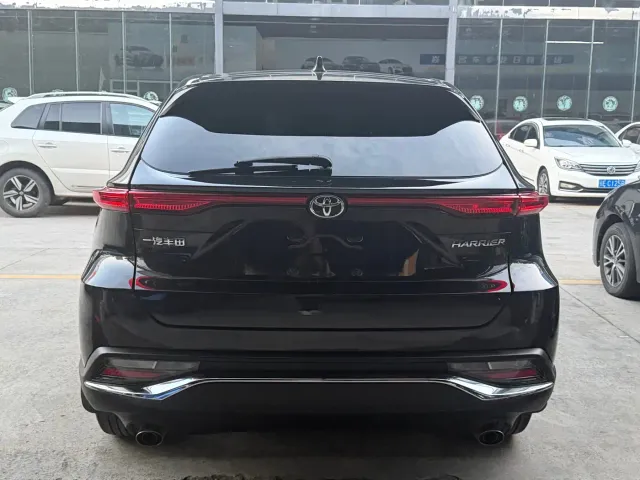 Toyota Harrier — Фото автомобиля 7