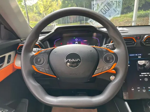 Dongfeng Yixuan — Фото автомобиля 11