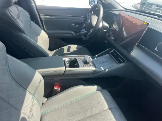 BYD Qin L — Фото автомобиля 4