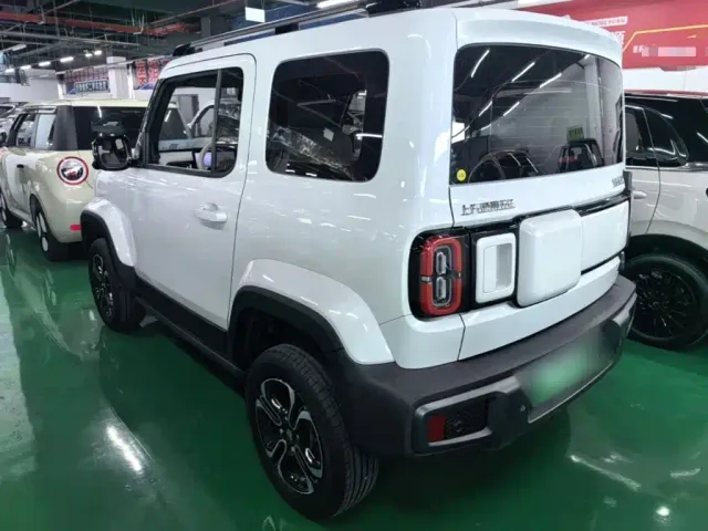 Baojun Yep — Фото автомобиля 4