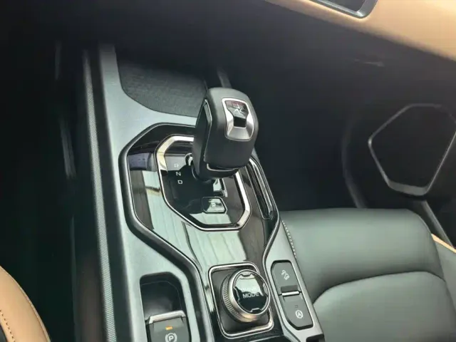 Geely ICON — Фото автомобиля 16