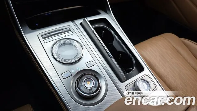 Genesis GV80 — Фото автомобиля 12