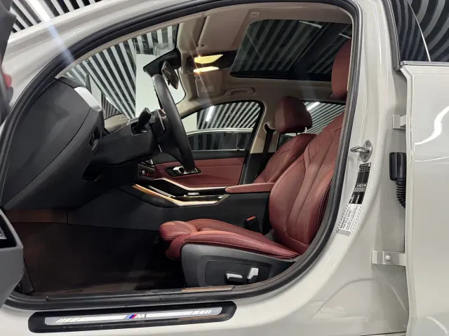 BMW 3 Series — Фото автомобиля 13