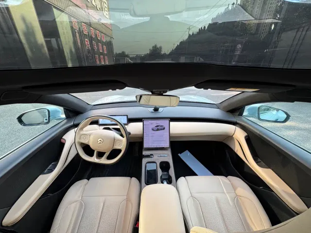 Nio ET5 — Фото автомобиля 9