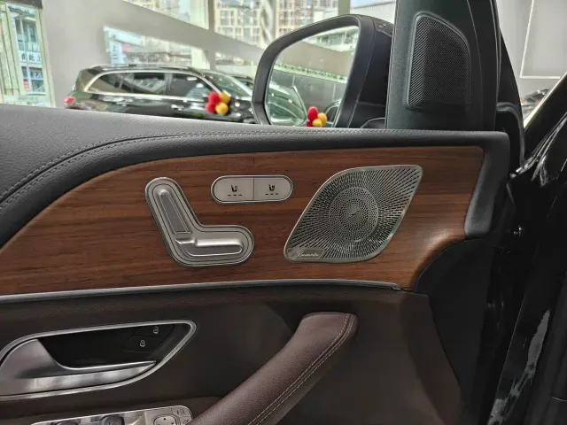 Mercedes-Benz GLS-Class — Фото автомобиля 9