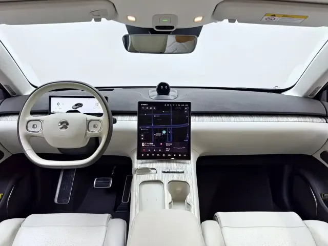Nio ET7 — Фото автомобиля 12