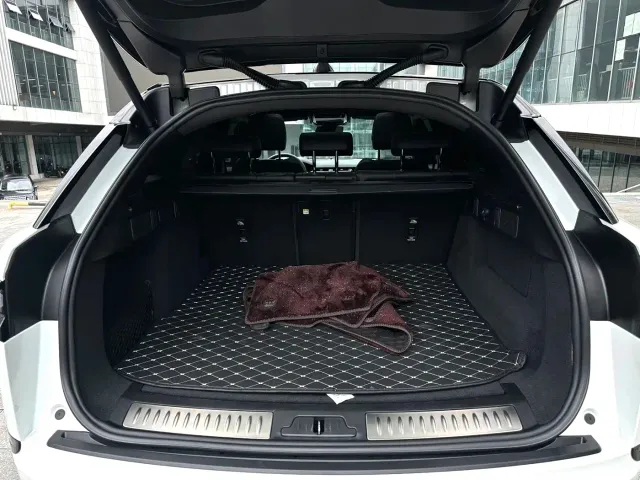 Land Rover Range Rover Velar — Фото автомобиля 14