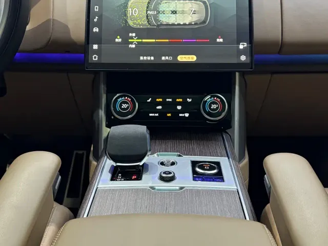 Land Rover Range Rover — Фото автомобиля 14