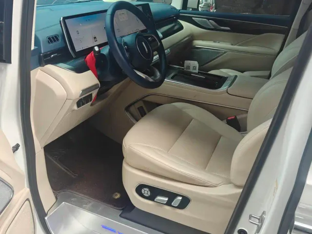 Wey Alpine — Фото автомобиля 3