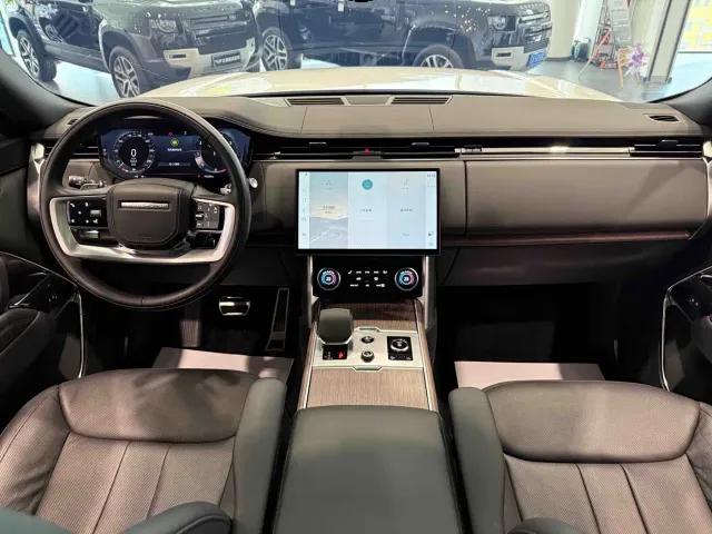Land Rover Range Rover — Фото автомобиля 17
