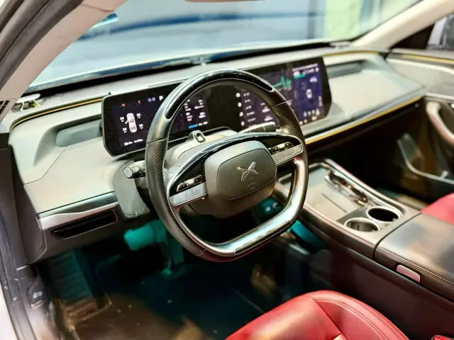 Xpeng P7 — Фото автомобиля 4
