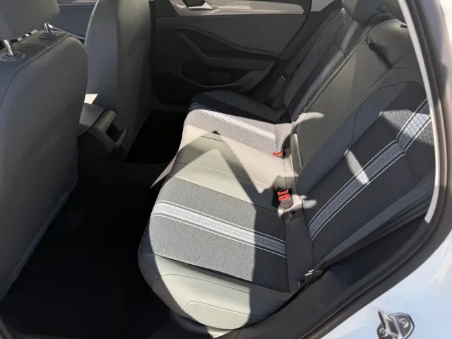 Volkswagen Sagitar — Фото автомобиля 7