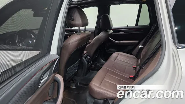 BMW X3 xDrive 20i M Sport Pro — Фото автомобиля 12