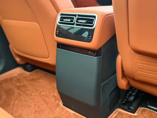 Li Auto L7 — Фото автомобиля 20