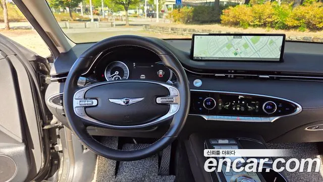 Genesis GV70 — Фото автомобиля 15