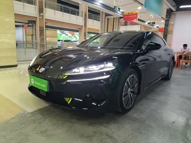 Фотография автомобиля — Denza Z9GT
