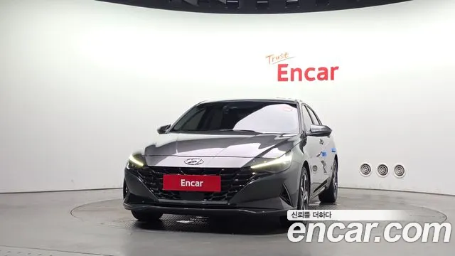 Hyundai AVANTE Inspiration — Фото автомобиля 3