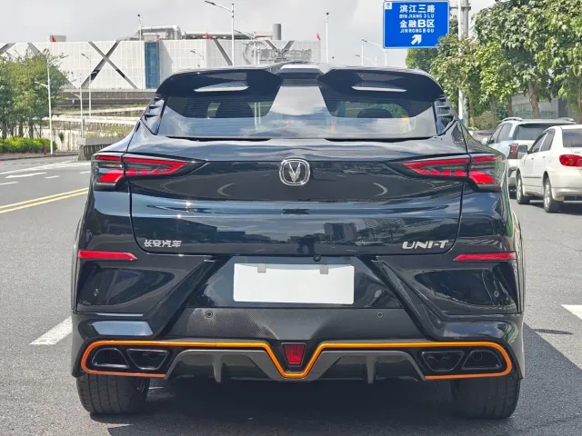Changan UNI-T — Фото автомобиля 5