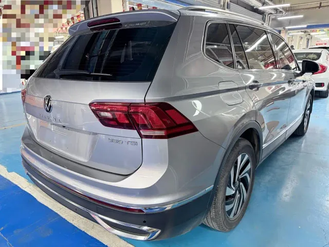 Volkswagen Tiguan L — Фото автомобиля 19