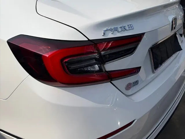 Honda Accord — Фото автомобиля 6
