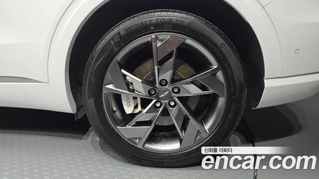 Genesis GV70 Electrified — Фото автомобиля 6