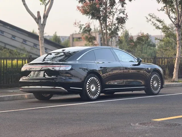 Stelato S9 — Фото автомобиля 6