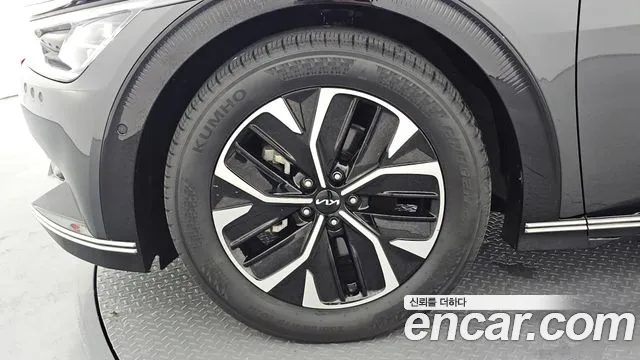 Kia EV6 — Фото автомобиля 5