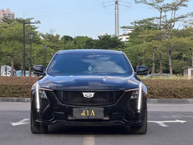 Cadillac CT5 — Фото автомобиля 3