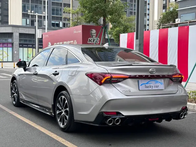 Toyota Avalon — Фото автомобиля 7